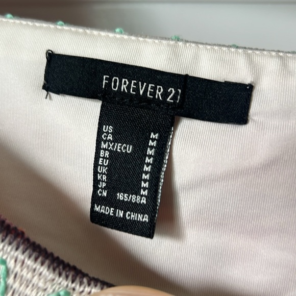 Forever21 puff sleeve top size medium - Picture 3 of 4